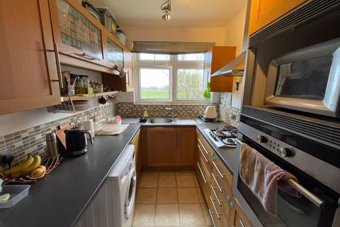 2 bedroom flat for sale, Moorhead, Newcastle Upon Tyne NE5