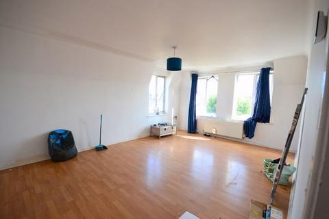 2 bedroom flat for sale, 350 Holdenhurst Road, Bournemouth BH8