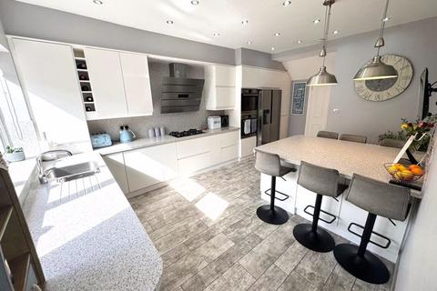 5 bedroom terraced house for sale, Rockcliffe Gardens, Whitley Bay
