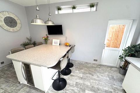 5 bedroom terraced house for sale, Rockcliffe Gardens, Whitley Bay