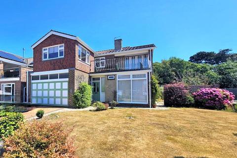 4 bedroom detached house for sale, Elgar Close, Gosport PO12