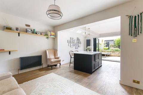 13 Churchill Road, South Croydon, CR2 6HE