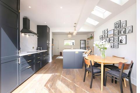13 Churchill Road, South Croydon, CR2 6HE