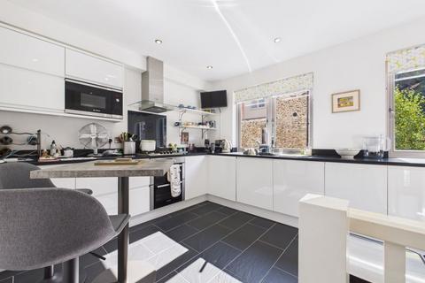 undefined, Perranarworthal, Truro - Beautifully presented