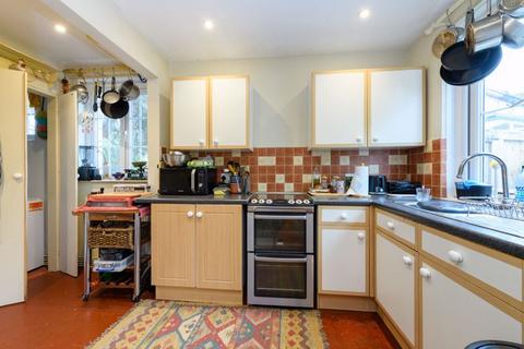 3 bedroom semi-detached house for sale, Avon Close, Bradford on Avon BA15