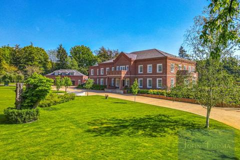 8 bedroom detached house for sale, Roding Lane, Chigwell IG7