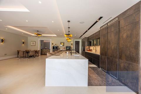8 bedroom detached house for sale, Roding Lane, Chigwell IG7