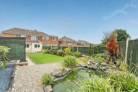 4 bedroom semi-detached house for sale, Eastfield Drive, Pontefract WF8