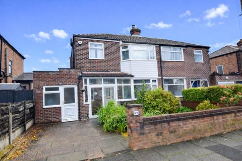 3 bedroom semi-detached house for sale, Derwent Road, Flixton, M41