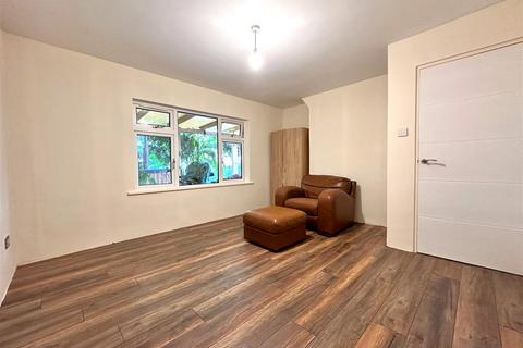 27 Beech Avenue, Newark, NG24 4DY