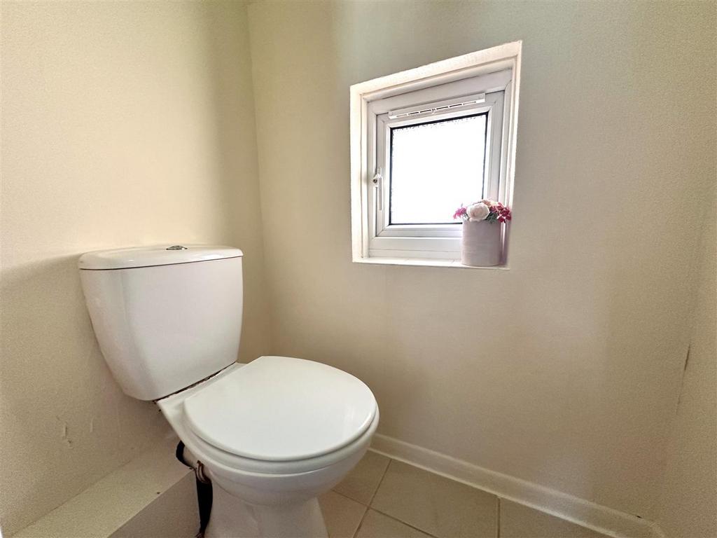 First Floor W.C 011