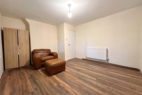 27 Beech Avenue, Newark, NG24 4DY