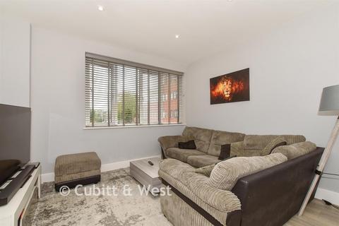 1 bedroom apartment for sale, Holmes Park, Horsham RH12
