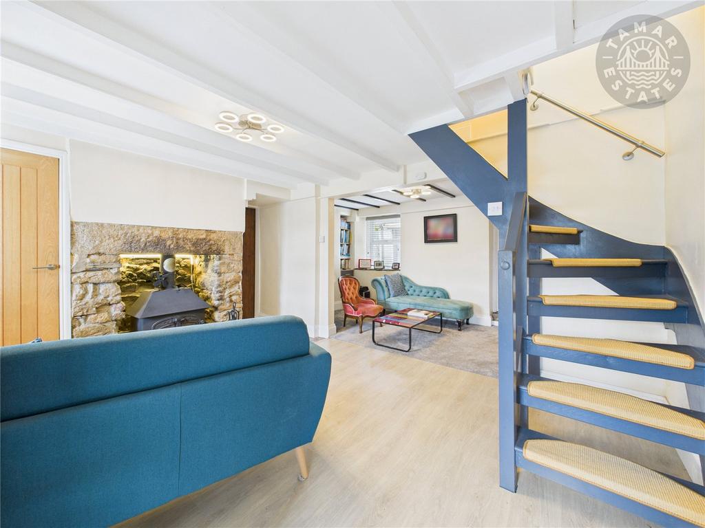 Living/Sitting Room