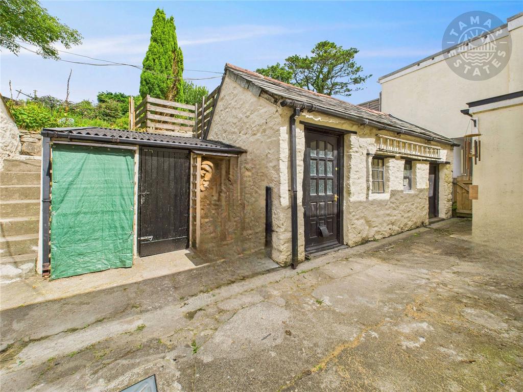 Outbuilding