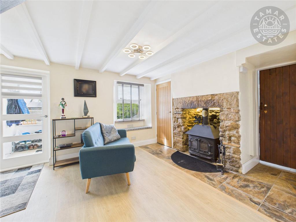 Living/Sitting Room