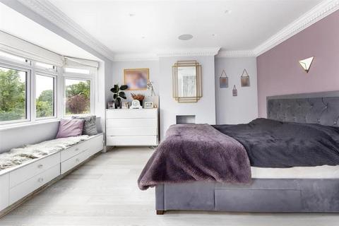 181 Tentelow Lane, Southall, UB2 4LP