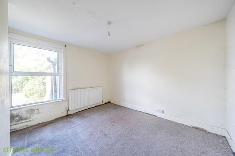 86 Canterbury Road, Croydon, CR0 3HA