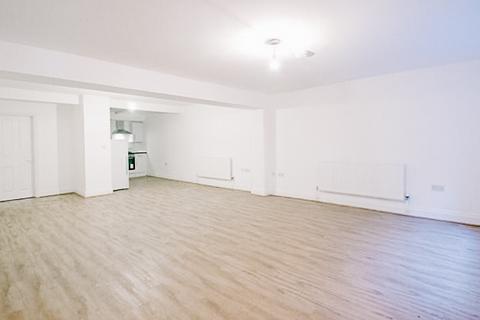 Studio to rent, Tilia Road, London E5