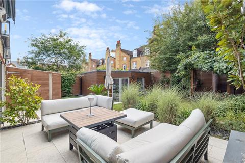 3 bedroom apartment for sale, Ravenslea Road, SW12