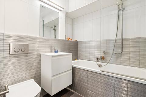 3 bedroom apartment for sale, Ravenslea Road, SW12