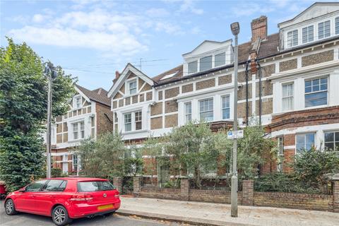 3 bedroom apartment for sale, Ravenslea Road, SW12