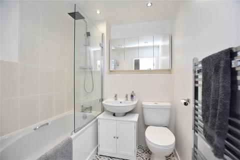 39 Crag View, Bradford, BD10 9HB