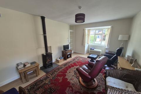 2 bedroom detached bungalow to rent, 36 Church Street Church Stretton SY6 6DH