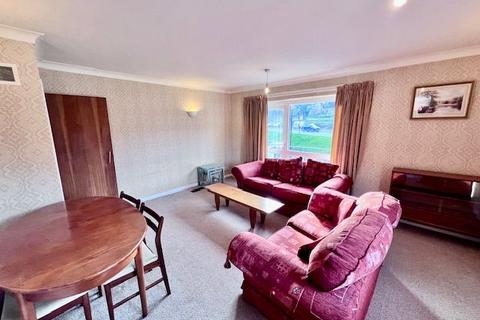 2 bedroom flat to rent, 2 Ladies Spring Court Ladies Sprig Grove Sheffield S17 3LR