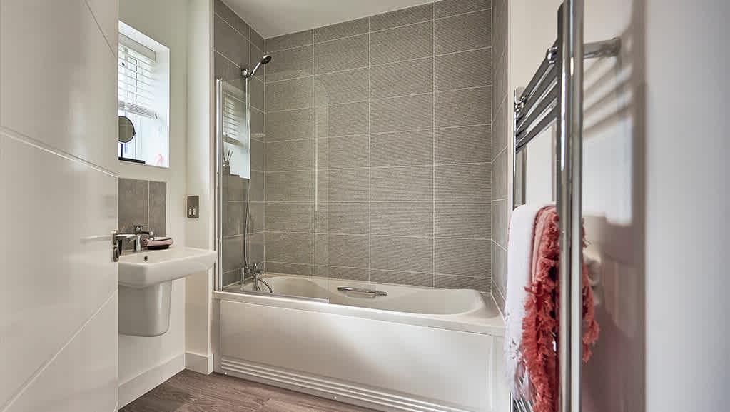 Brycewood-and-myleswood-laurel-bathroom