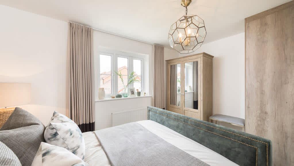 Brycewood-and-myleswood-hazel-bedroom-2