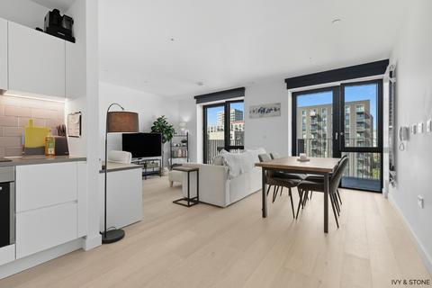 1 bedroom apartment for sale, 2 Regalia Close, London, Greater London, E16