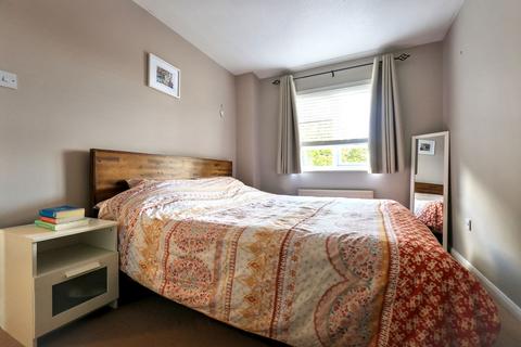 219 Manor Road, Witney, OX28 3UG