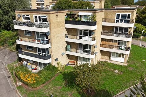 1 bedroom flat for sale, Ryedene Place, Basildon SS16
