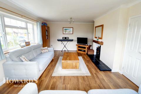 4 bedroom detached house for sale, Cherry Hill Close, Worlingham, Beccles