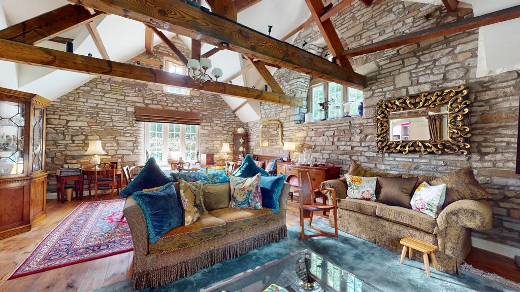 Eshton-Hall-09082025 174341.jpg