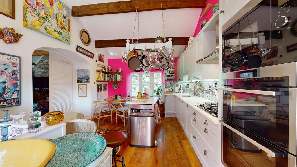 Eshton-Hall-09082025 174510.jpg