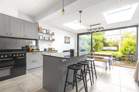 16 Alston Road, London, SW17 0TP