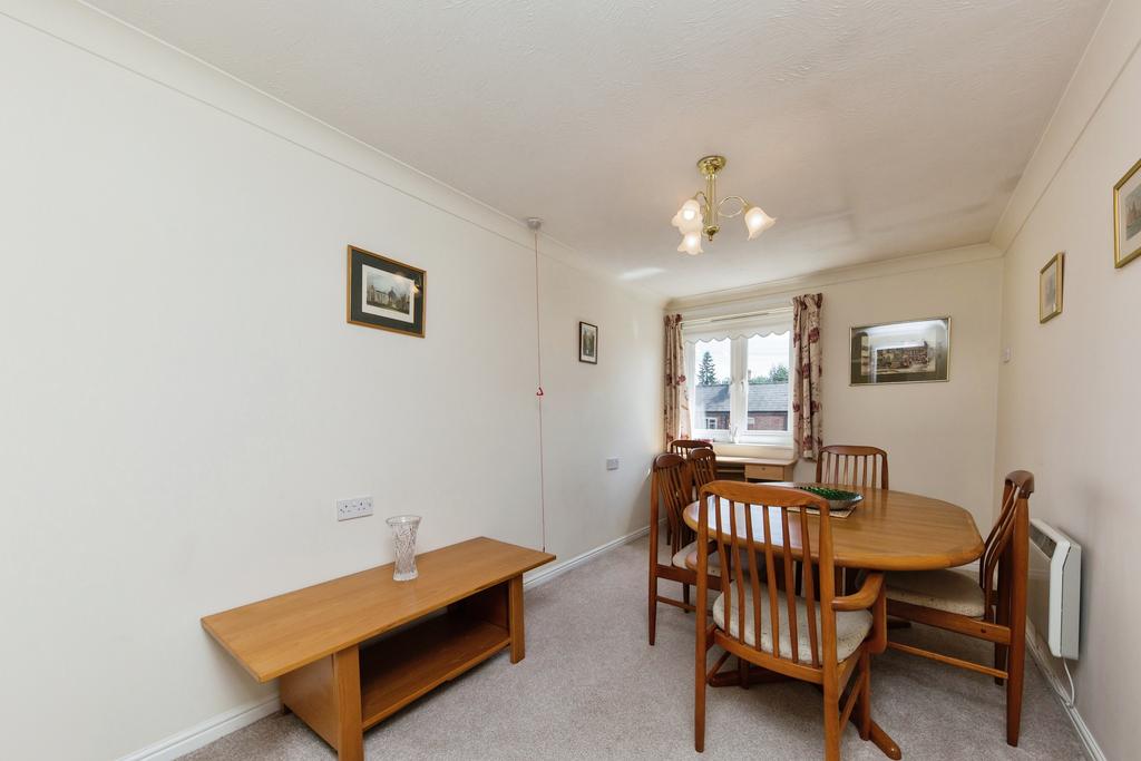 Bedroom two/dining r