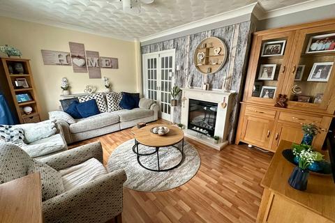 3 bedroom semi-detached house for sale, The Tideway, Rochester ME1