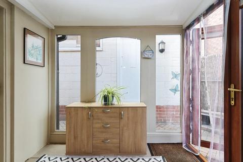 64 Endfield Road, Sheffield, S5 9BD