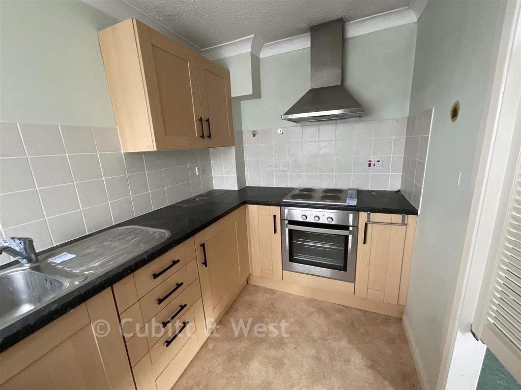 Kitchen 4