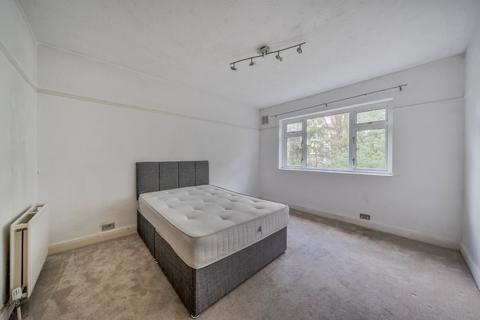 3 bedroom flat for sale, Woodleigh Gardens, Streatham, London, SW16