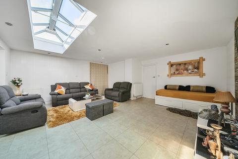 undefined, Tyn-y-Parc Road, Cardiff CF14