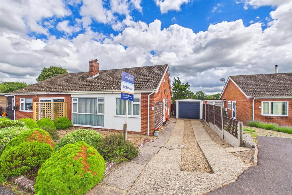 Richmond Rise, Reepham, Norwich 2 bed semi-detached bungalow for sale ...