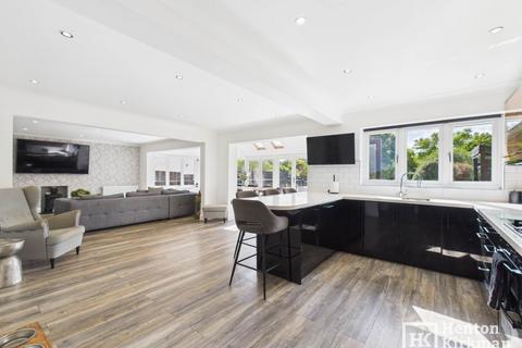 5 bedroom detached house for sale, Noak Hill Road, Billericay