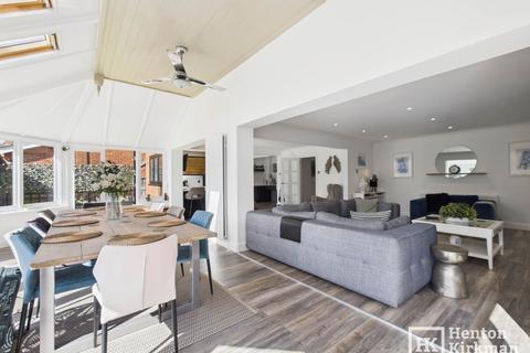 5 bedroom detached house for sale, Noak Hill Road, Billericay