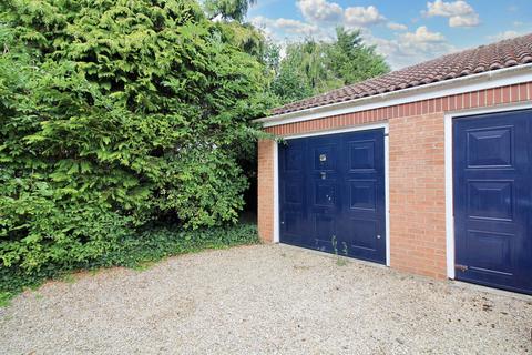 undefined, Middle Road, Aylesbury