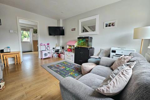 2 bedroom terraced house for sale, Woodlands Road, Charfield