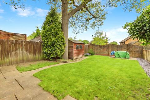 63 Horseshoe Crescent, Burghfield Common, Reading, RG7 3XW